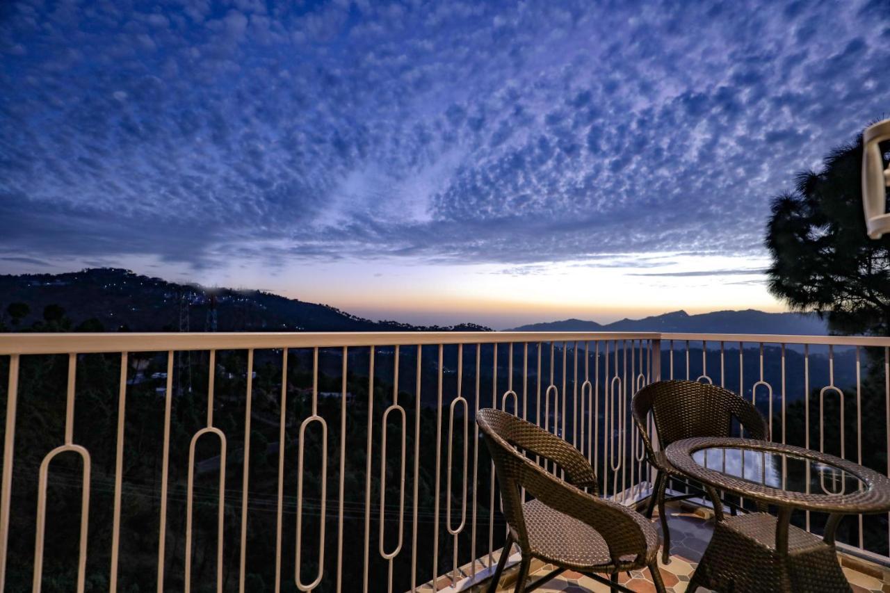 Hotel Le Halcyon , Kasauli Solan Exterior photo