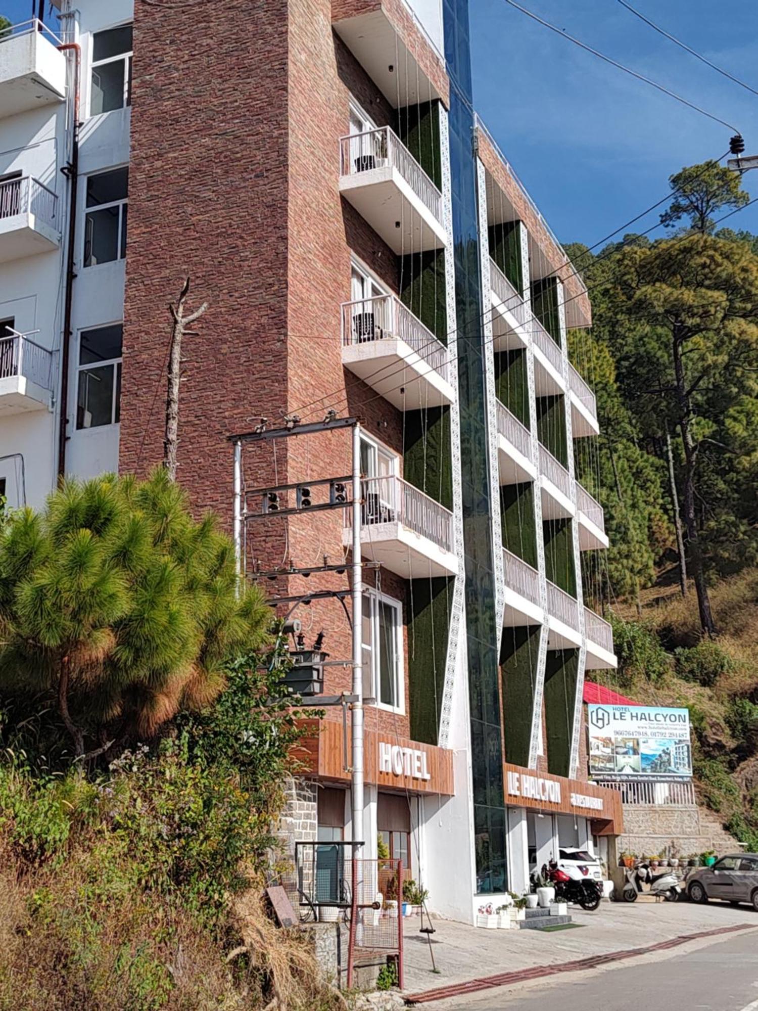 Hotel Le Halcyon , Kasauli Solan Exterior photo