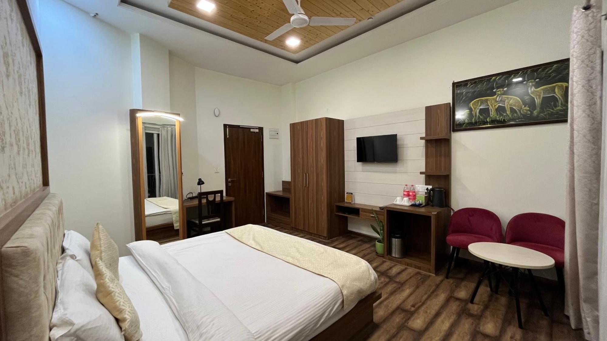 Hotel Le Halcyon , Kasauli Solan Exterior photo