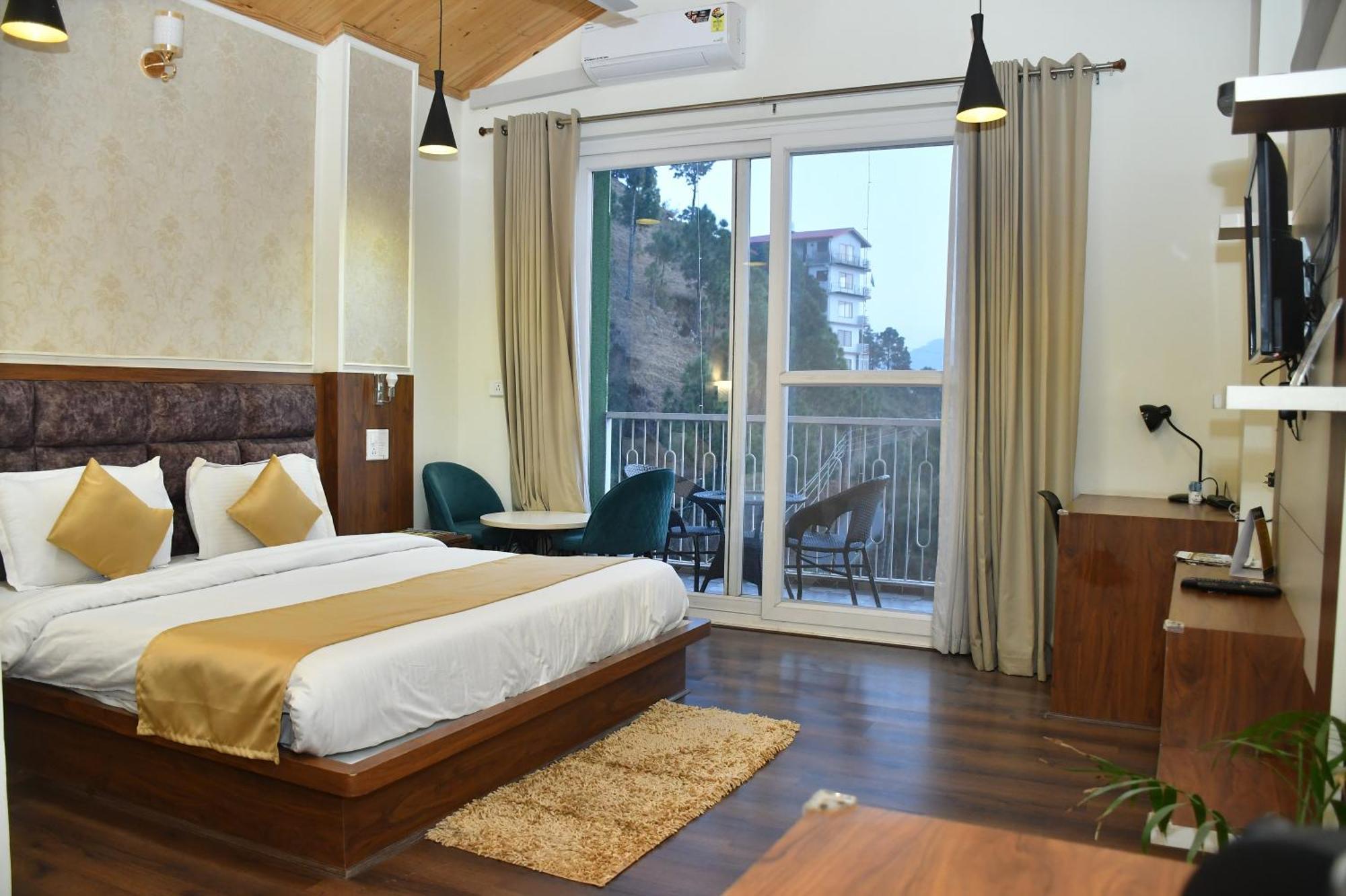 Hotel Le Halcyon , Kasauli Solan Exterior photo