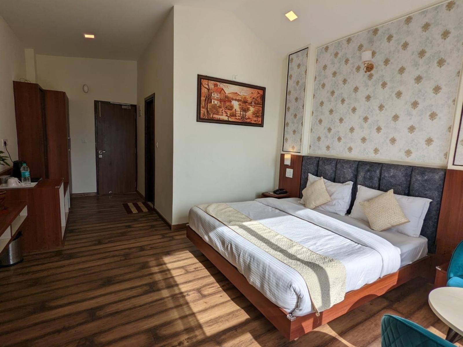 Hotel Le Halcyon , Kasauli Solan Exterior photo